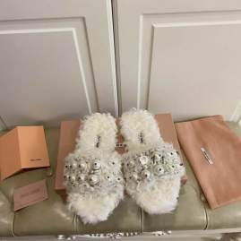 Picture of Miumiu Slippers _SKUmiumiusz35-40Y0102207